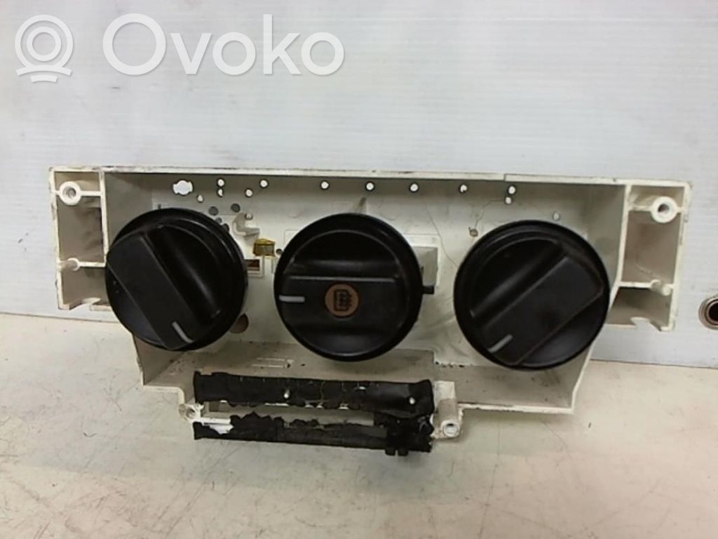 Opel Agila A Climate control unit 
