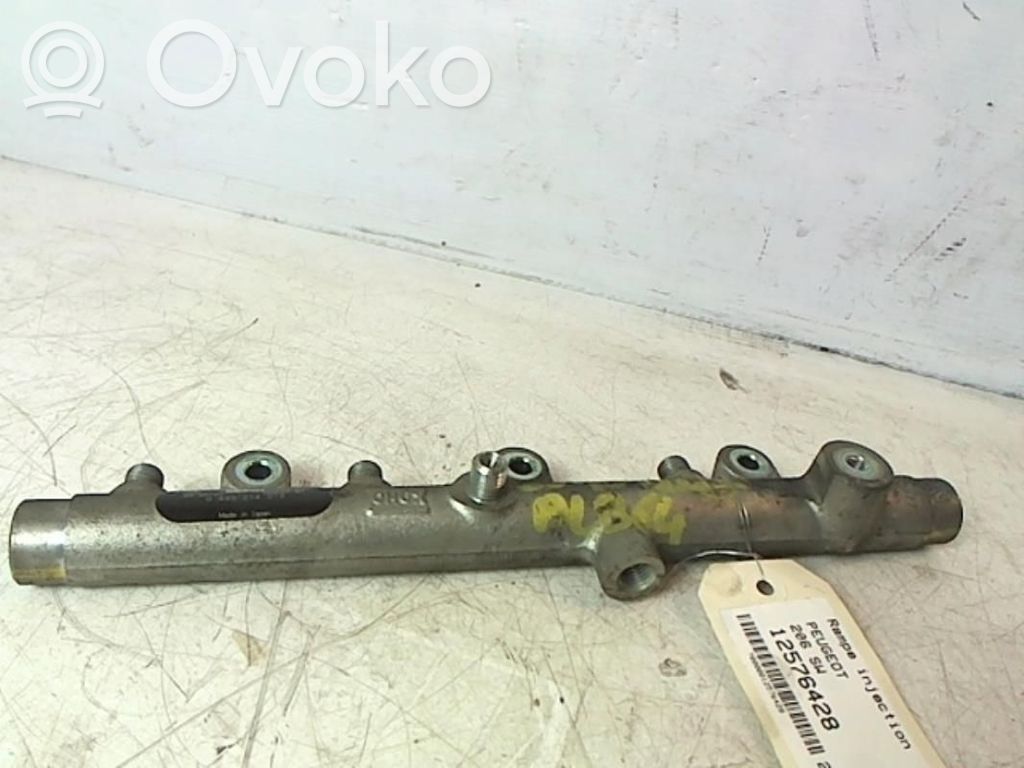 Peugeot 206 Fuel main line pipe 