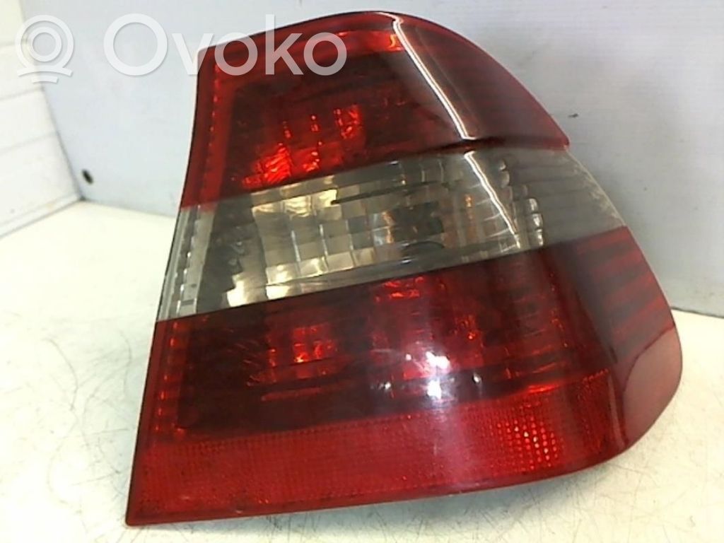 BMW 3 E46 Galinis žibintas kėbule 