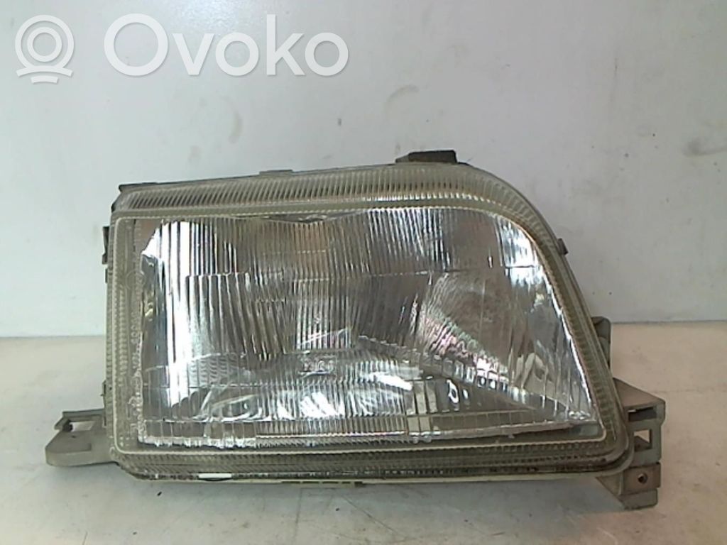 Renault Clio I Headlight/headlamp 