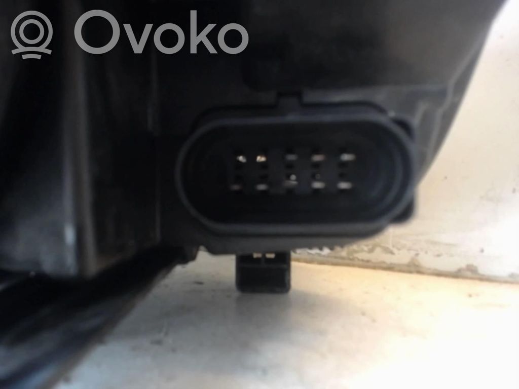 Headlight/headlamp   1347459