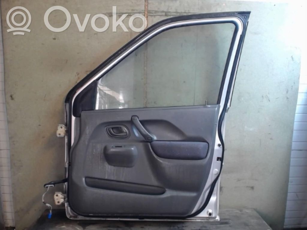 Durvis   6800183G00