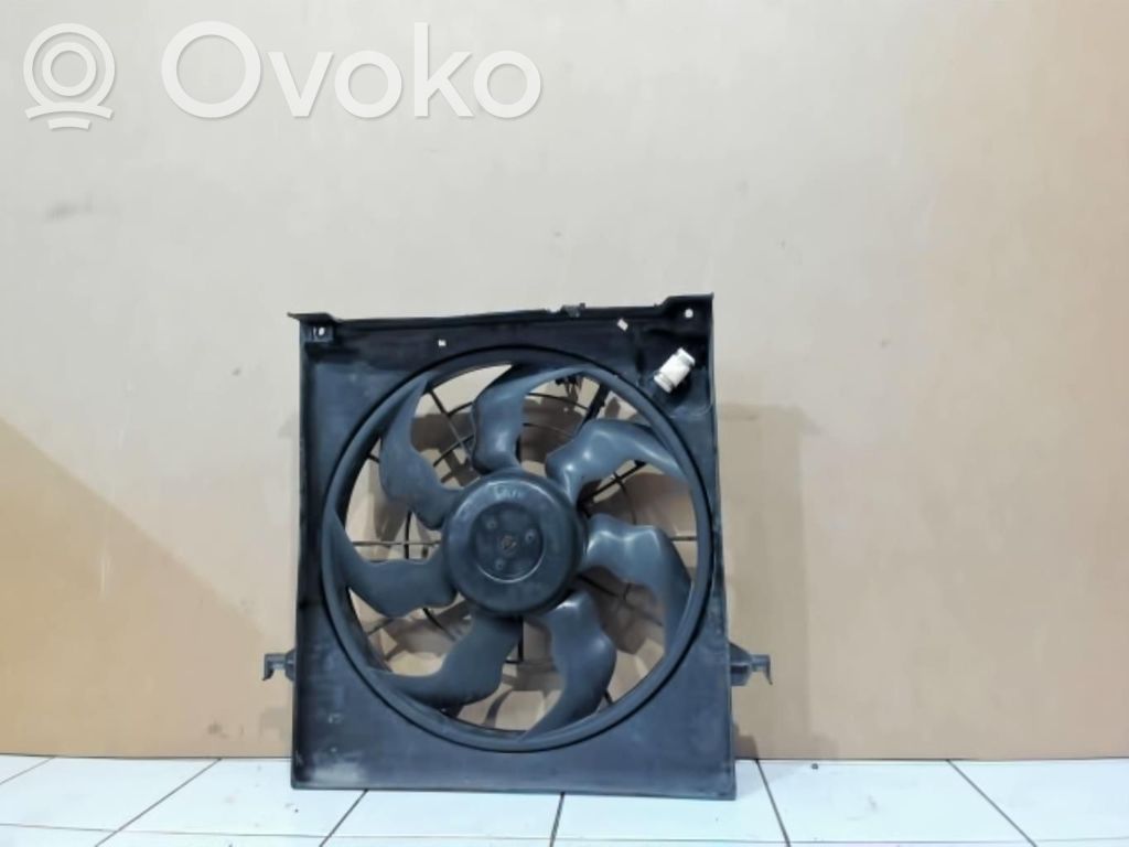 KIA Ceed Elektryczny wentylator chłodnicy 