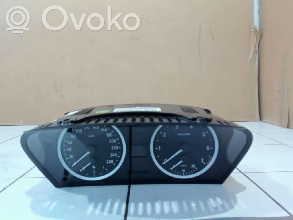 BMW 5 E60 E61 Nopeusmittari (mittaristo) 