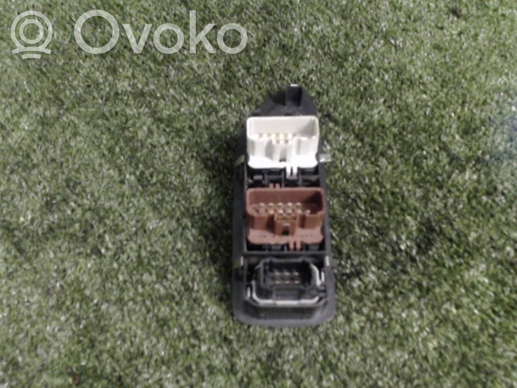 Renault Laguna II Electric window control switch 