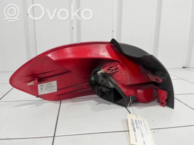 Renault Clio III Lampa tylna 