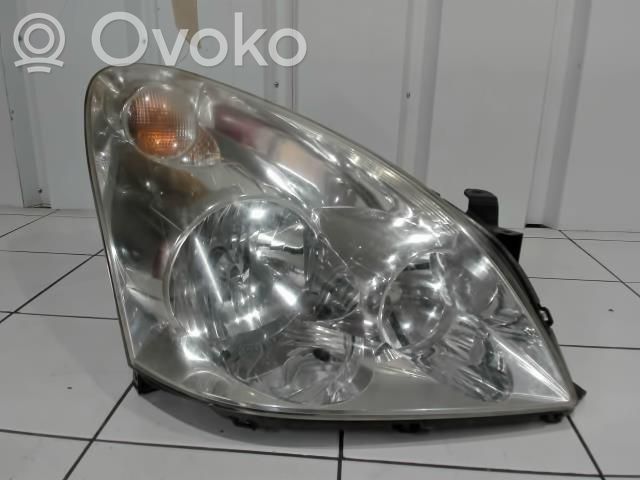 Toyota Corolla Verso E121 Headlight/headlamp 