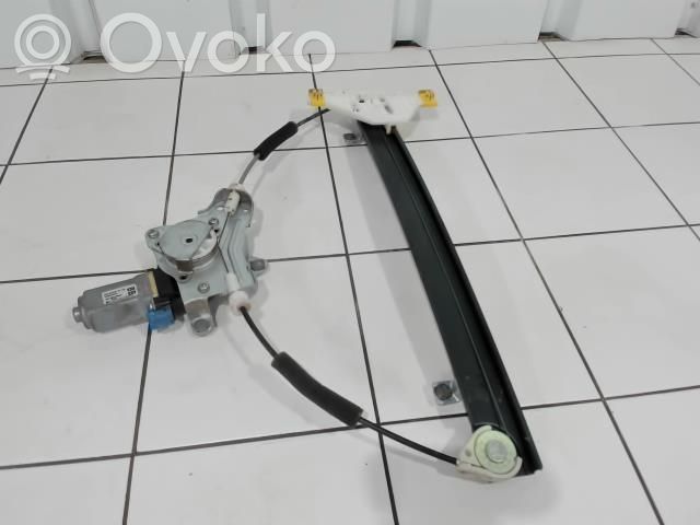 Chevrolet Captiva Macara ușă față cu motor 