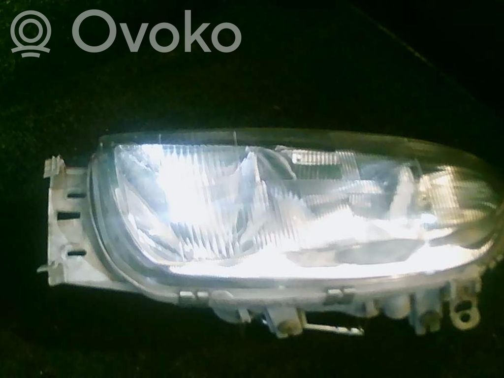 Ford Fiesta Headlight/headlamp 
