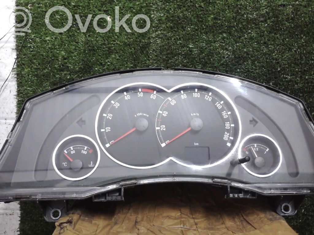 Opel Meriva A Geschwindigkeitsmesser Cockpit 