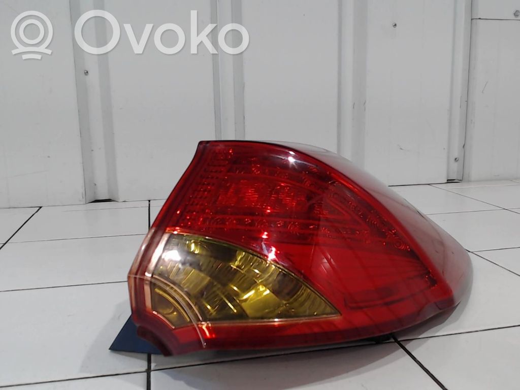 Rear/tail lights   92402A2020