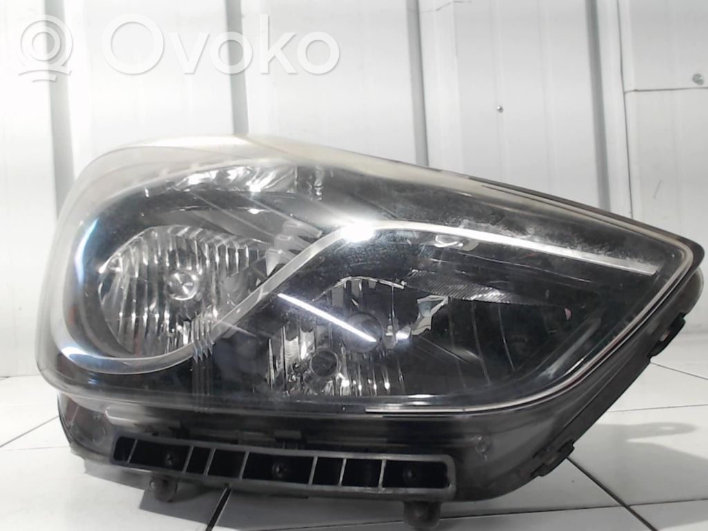 Hyundai ix20 Scheinwerfer 