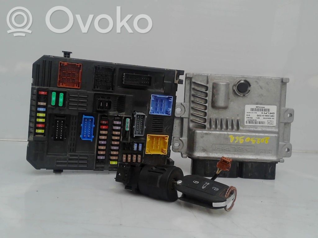 Citroen C4 Cactus Juego de cerradura y set ECU del motor 