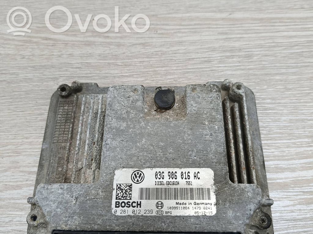 Volkswagen Jetta V Sterownik / Moduł ECU 