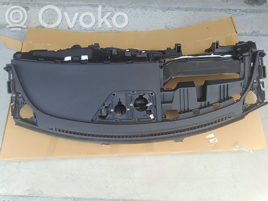 KIA EV6 Панель 