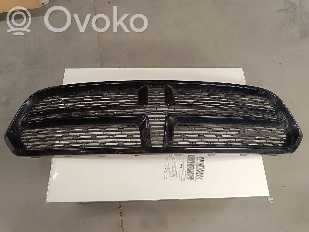 Maskownica / Grill / Atrapa górna chłodnicy   088871124,05113716AC,357060