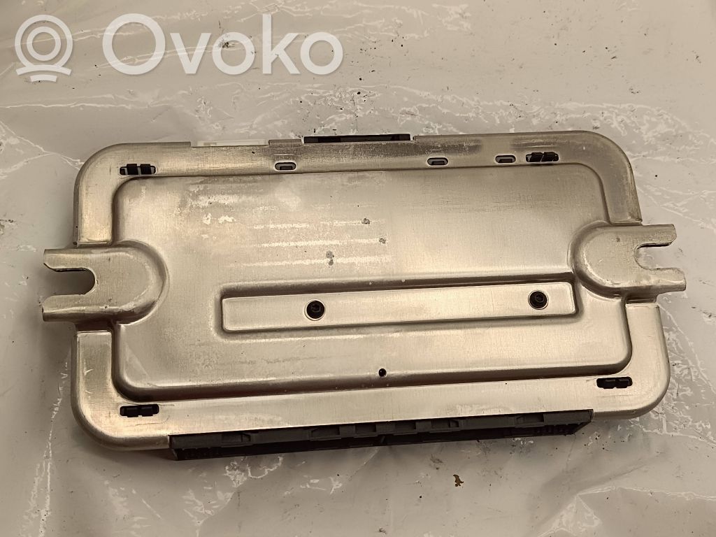 Sterownik / Moduł świateł LCM   9313933,001001001,00001739,0000106B0,00001763