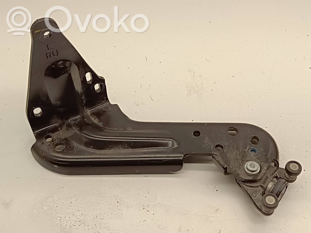 Chrysler Pacifica Sliding door upper roller guide/hinge 