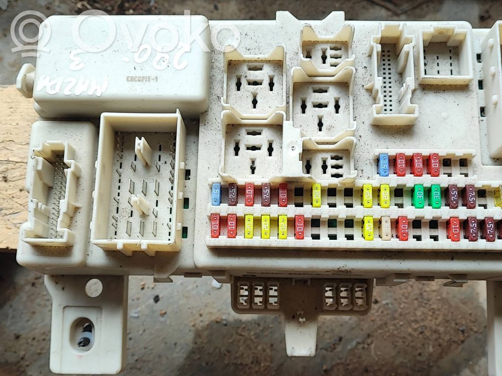 Mazda 3 I BSM Control unit 