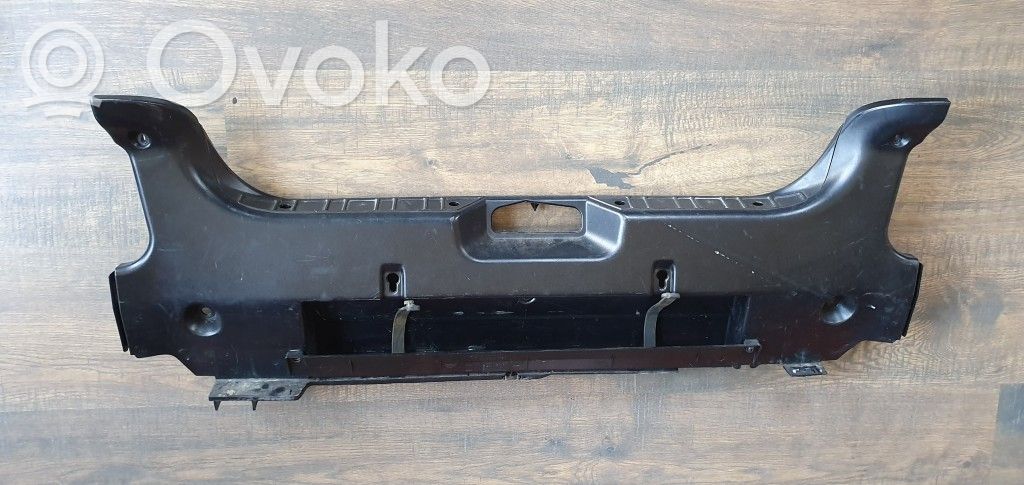 Bagažinės slenksčio apdaila   51478397826
