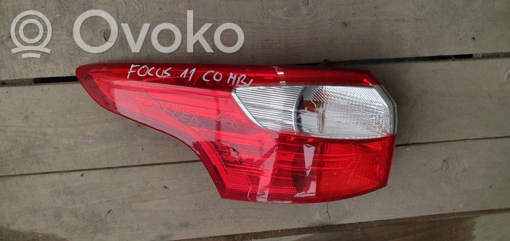 Rear/tail lights   BM5113405G