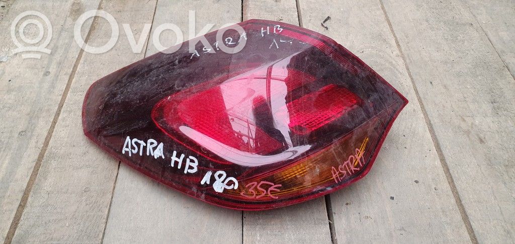Rear/tail lights   13306577