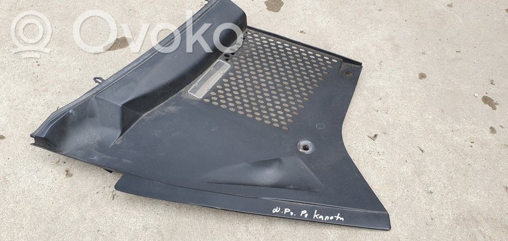 Windshield trim   99657256201