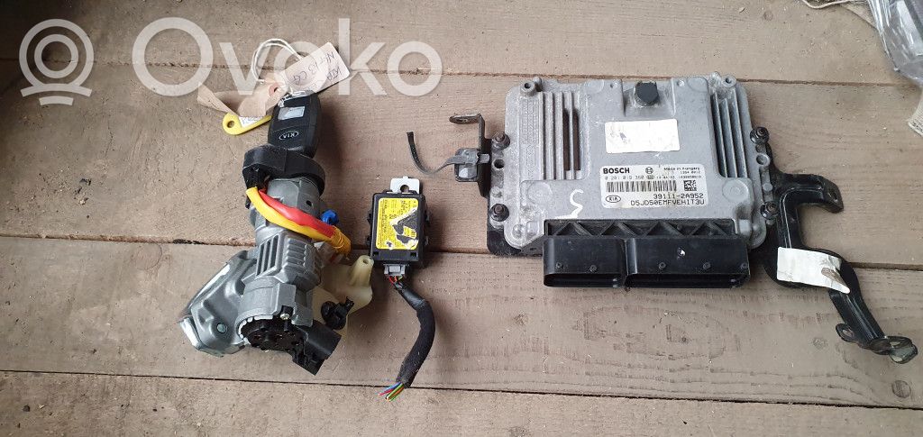 Variklio valdymo blokas   0281019360,391112A952