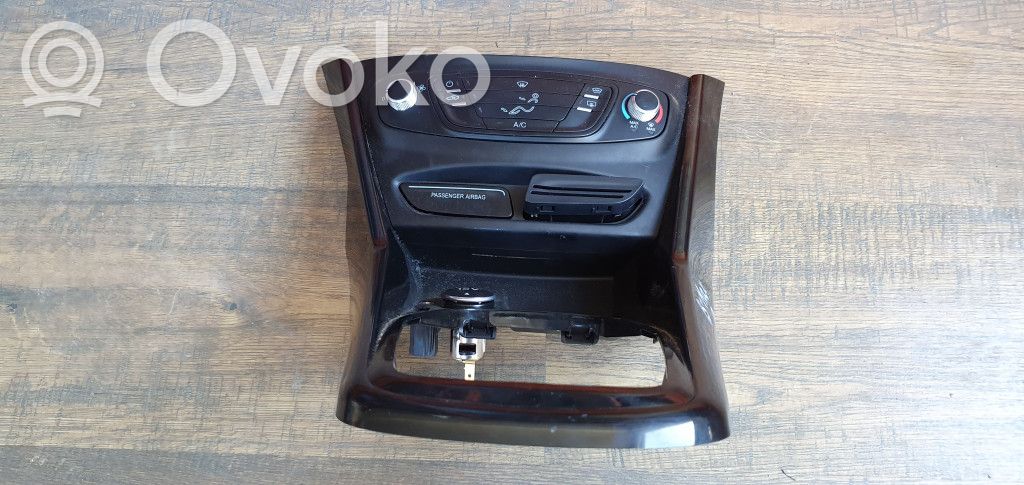 Console centrale, commande chauffage/clim   AV1T19980BF,AV11R045H20BD3BL8
