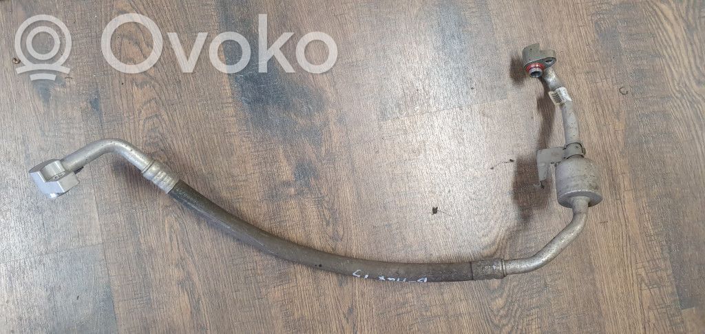 Air conditioning (A/C) pipe/hose   C1B119F618BA