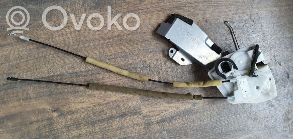 Mazda 2 Priekinė durų spyna 