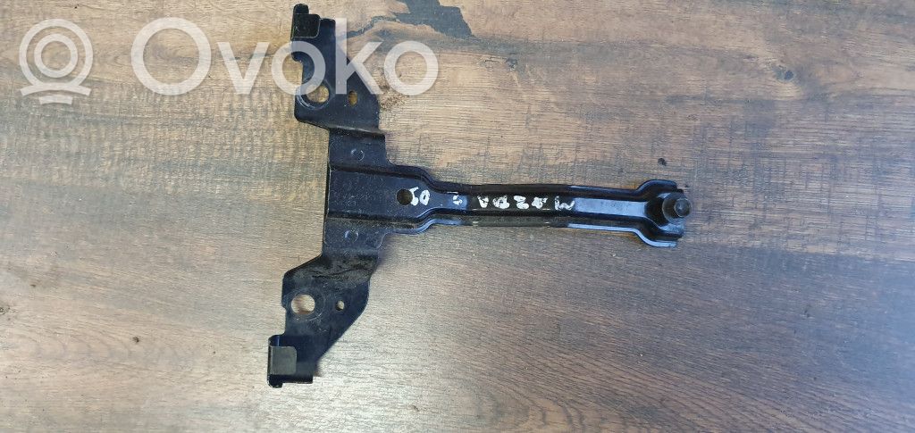 Mazda 2 Spyna variklio dangčio 