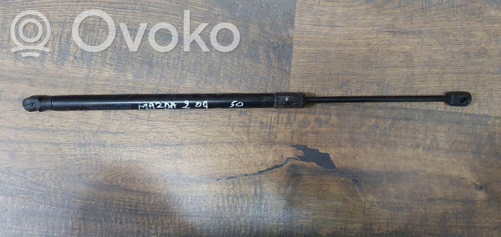 Front bonnet/hood damper/strut   D65162620
