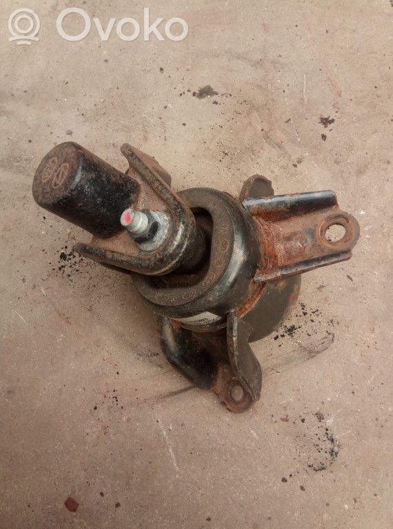 Engine mount bracket   21810A5000