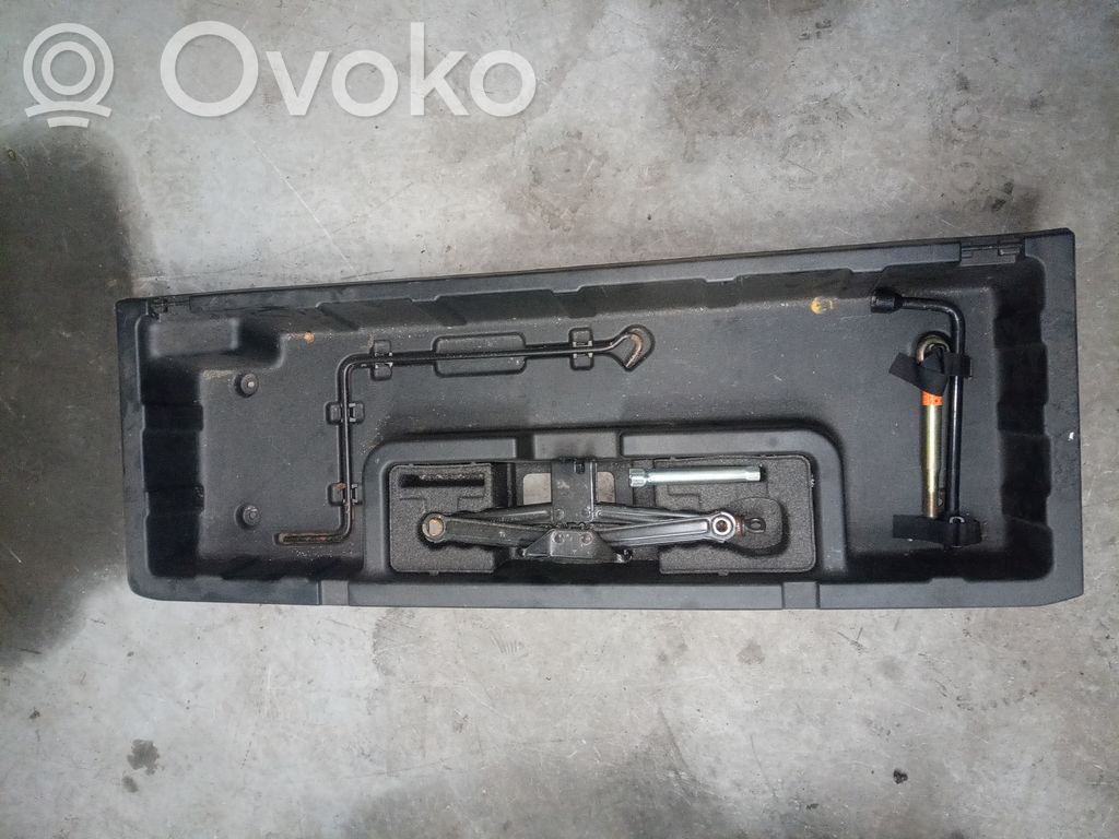 Subaru B9 Tribeca Staufach Ablagefach im Kofferraum 