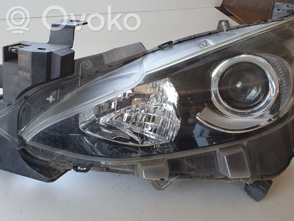 Mazda 3 II Scheinwerfer 