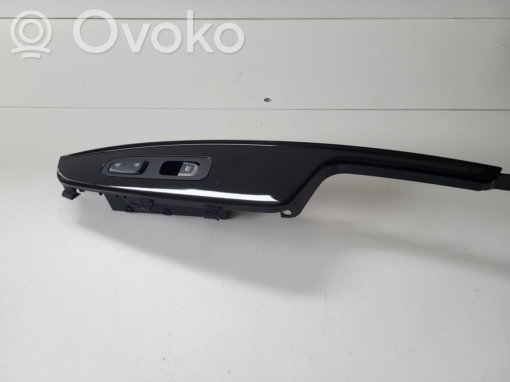 Other switches/knobs/shifts   93577D4410BYF,299158107