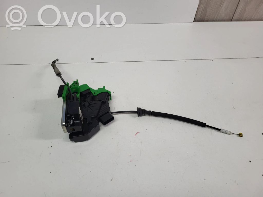 KIA Ceed Front door lock 