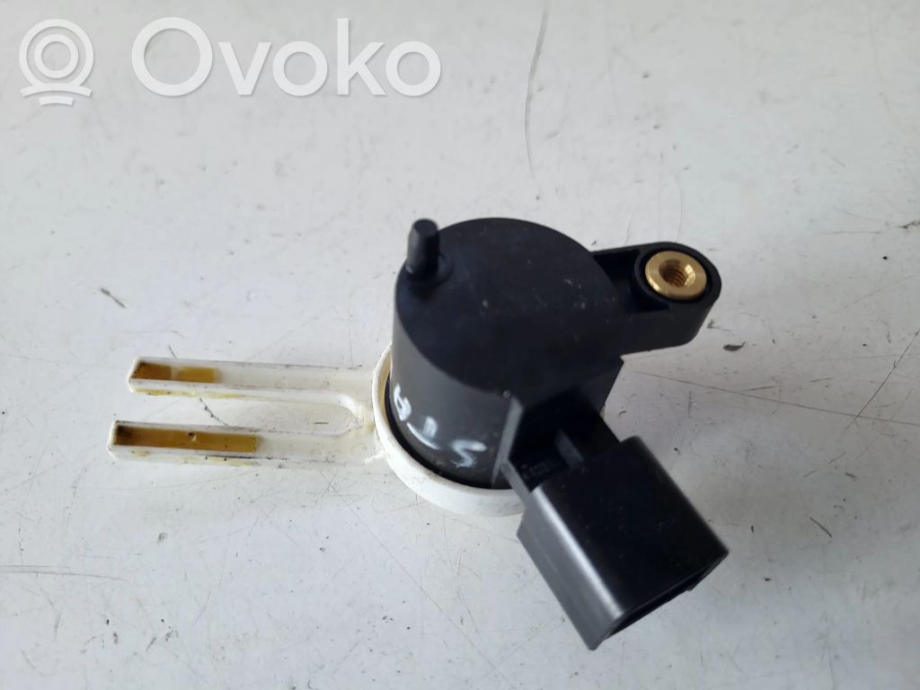 Opel Insignia B Brake pedal sensor switch 
