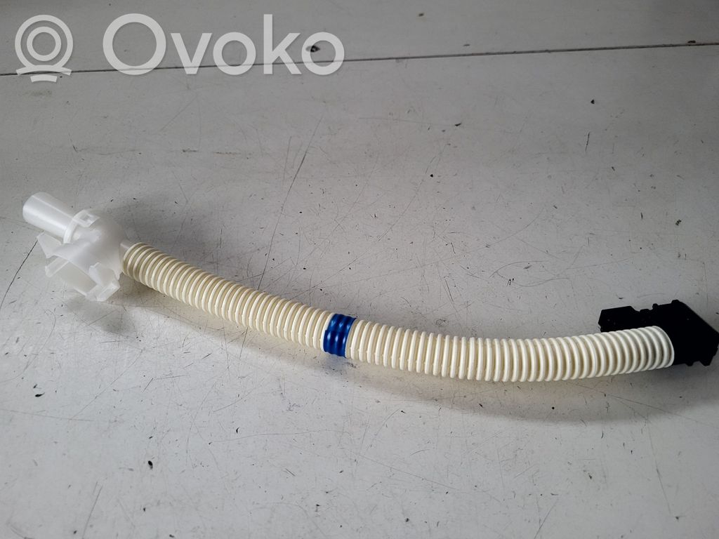 Interior temperature sensor   0775004682
