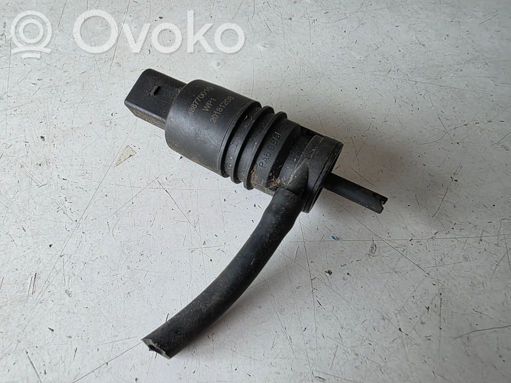 Skoda Octavia Mk4 Windshield washer spray nozzle 