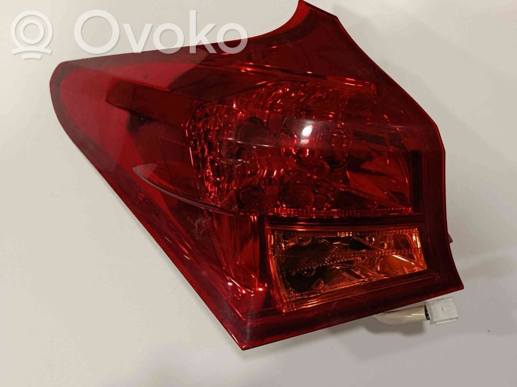 Tailgate rear/tail lights