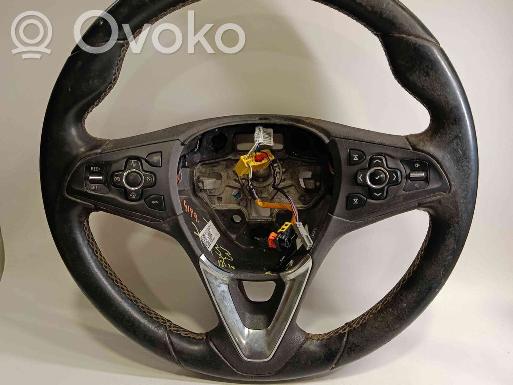 Steering wheel   39018002