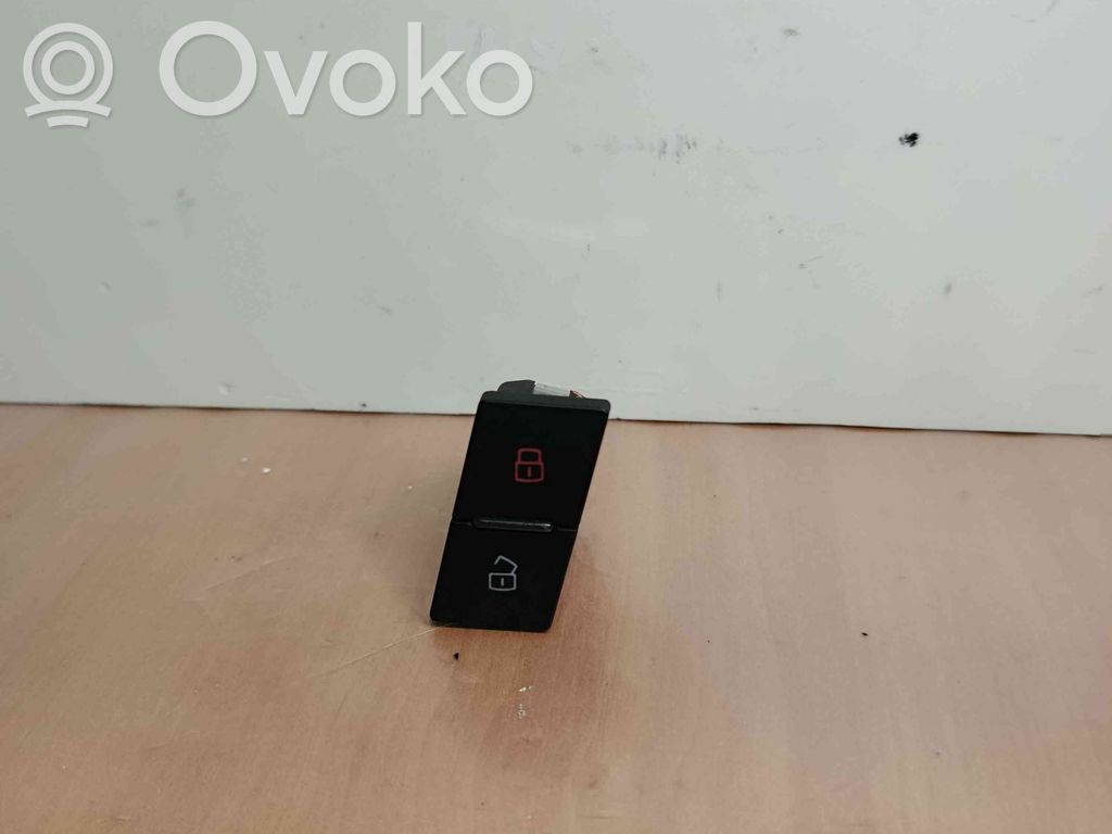 Multifunctional control switch/knob
