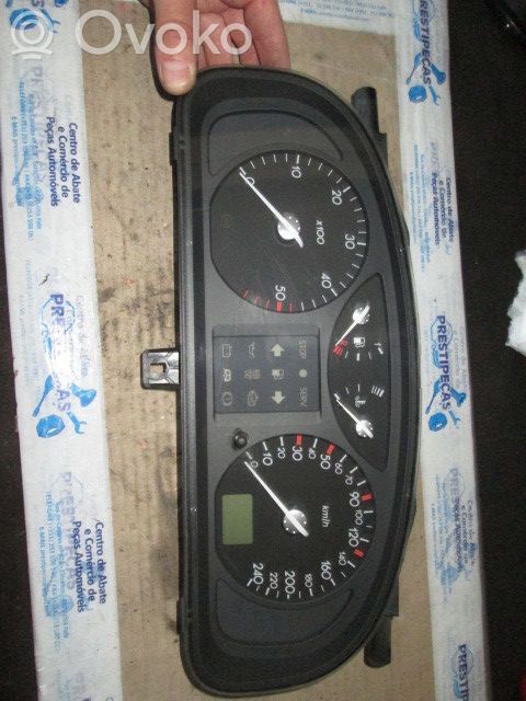 Speedometer (instrument cluster)   8200170297,KM
