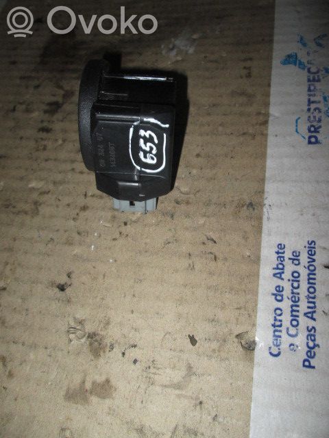 Ignition-blocking relay   143408T