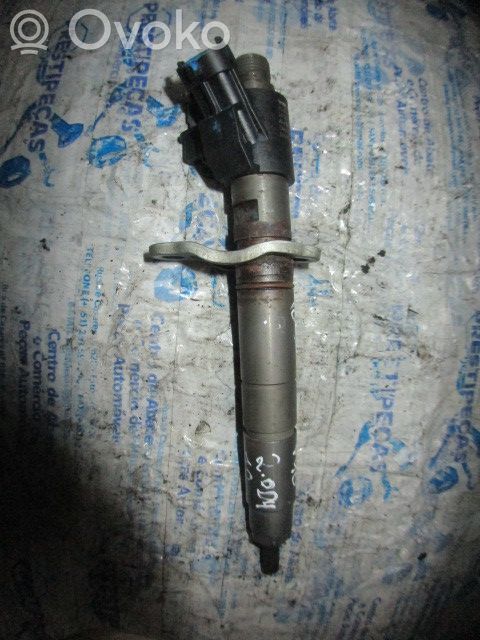 Fuel injector   31303238,0445116046