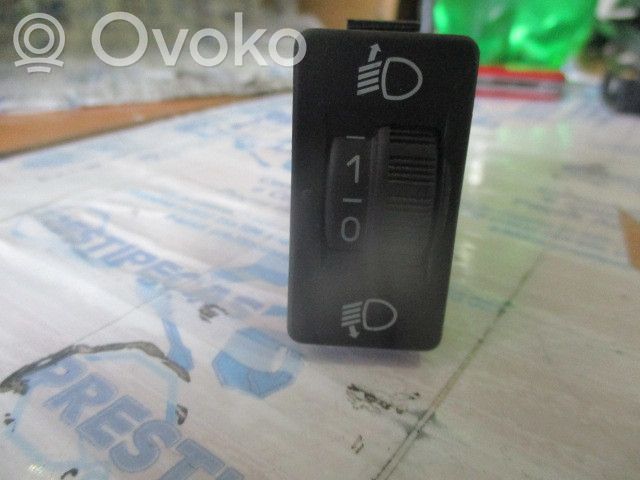 Light switch   96661868XT