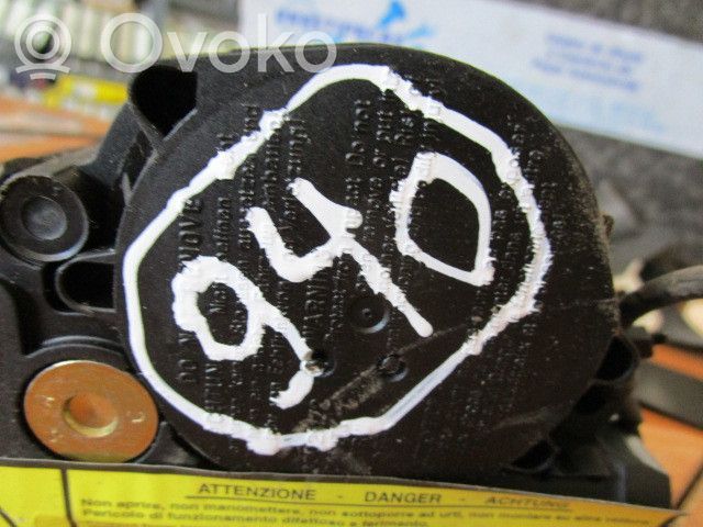 Cinturón delantero   33035688C