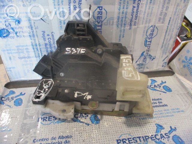 Ford Mondeo Mk III Serratura portiera anteriore 